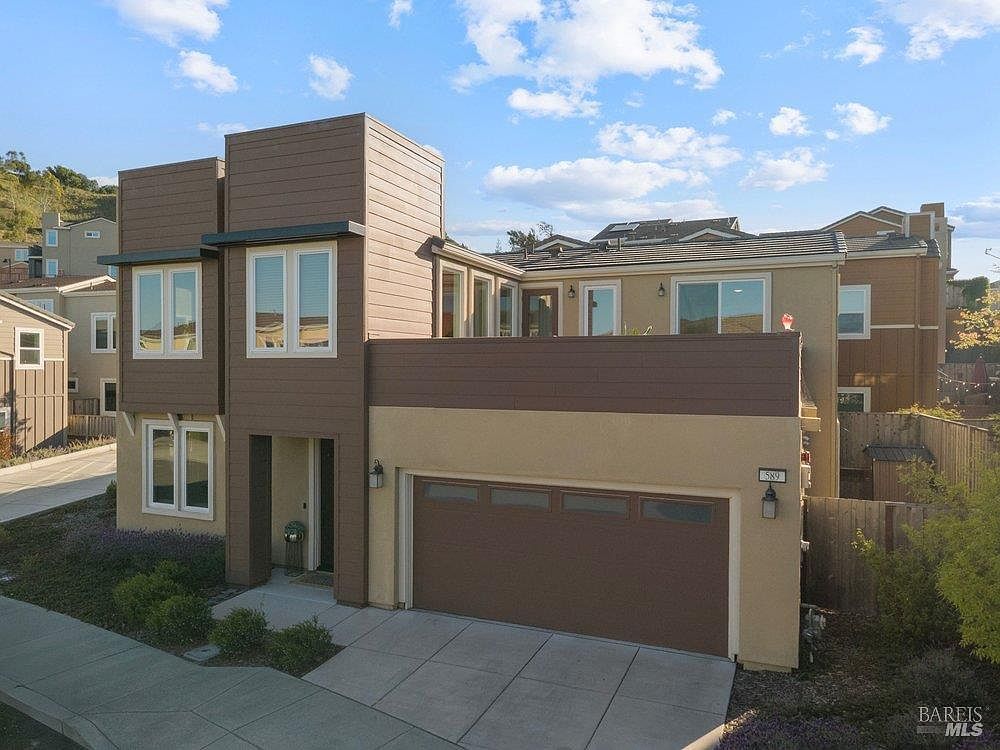 589 Sapphire St Petaluma, CA 94952 - Thumbnail 3