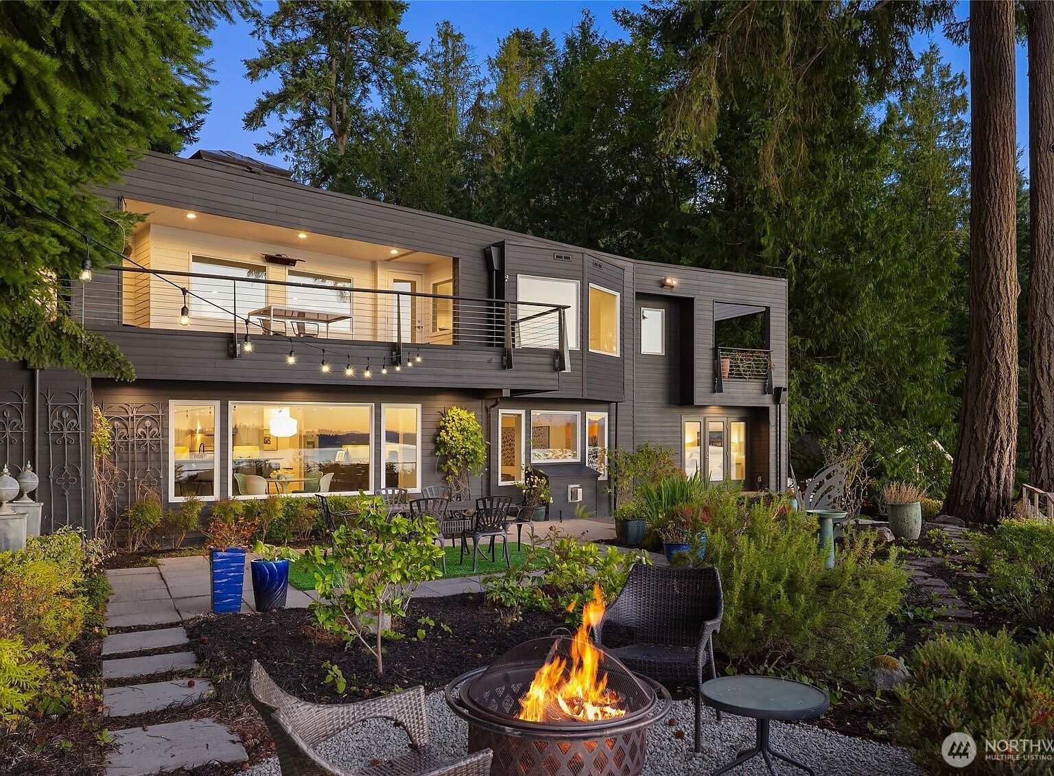 12145 Arrow Point Loop NE Bainbridge Island, WA 98110 - Thumbnail 3