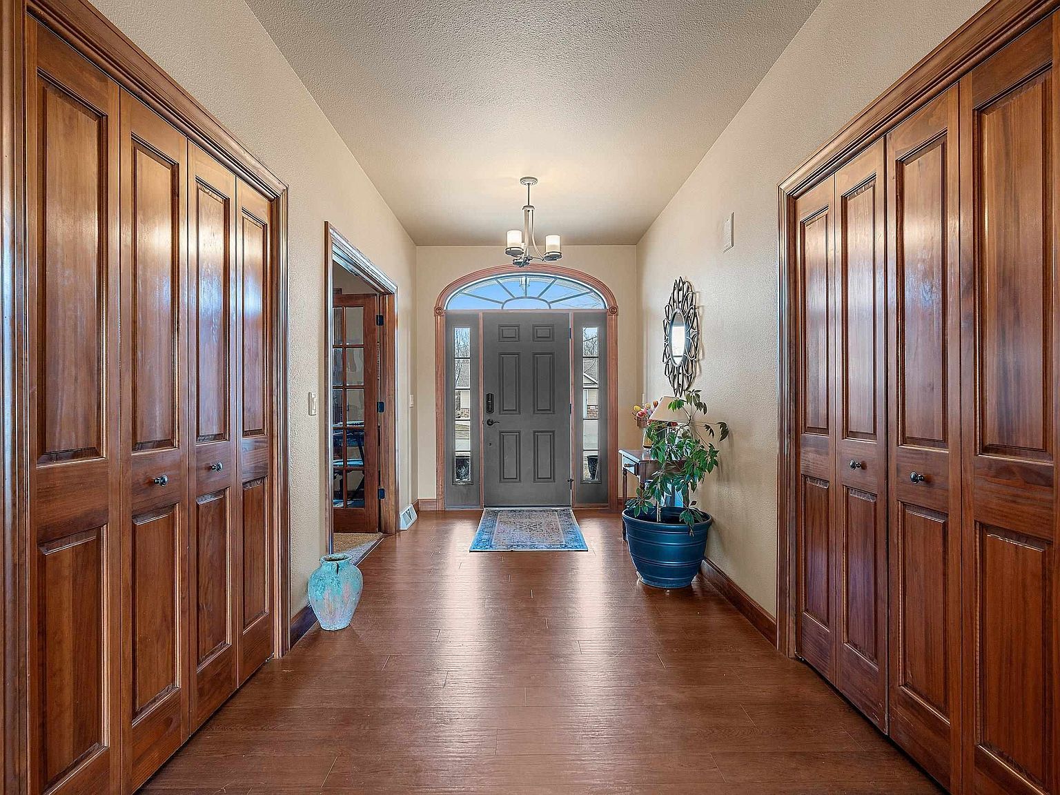 1055 Zacher Dr Oshkosh, WI 54901 - Thumbnail 3