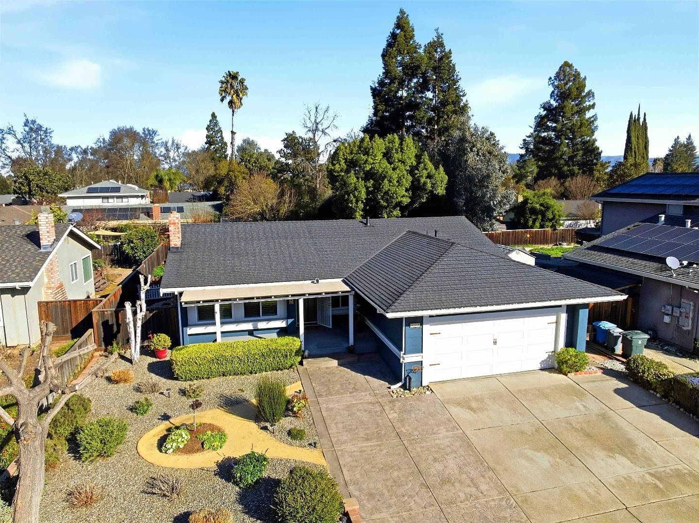 925 Blake Ct Gilroy, CA 95020 - Thumbnail 3