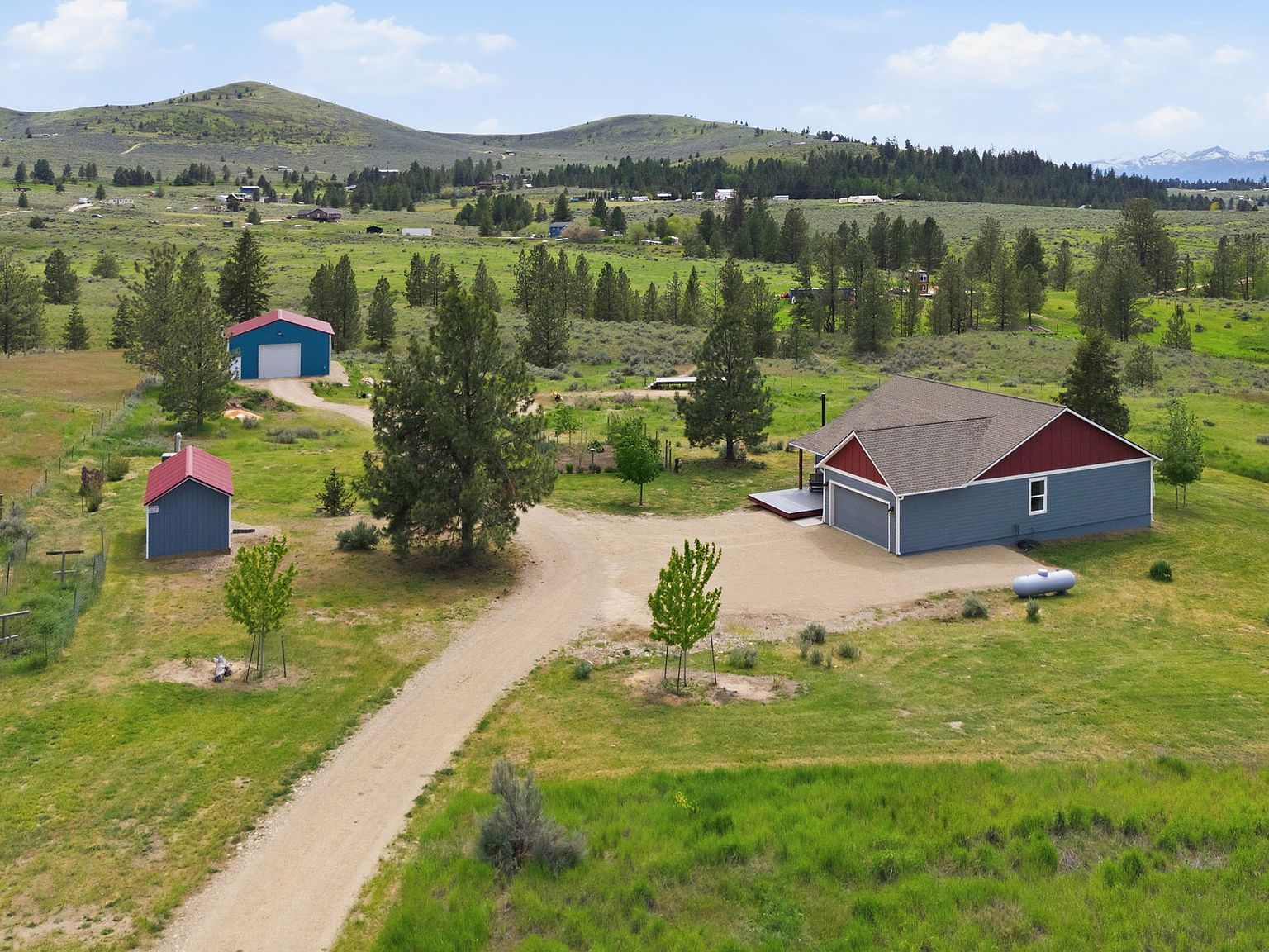 4033 Sunnyside Cemetery Rd Stevensville, MT 59870 - Thumbnail 3