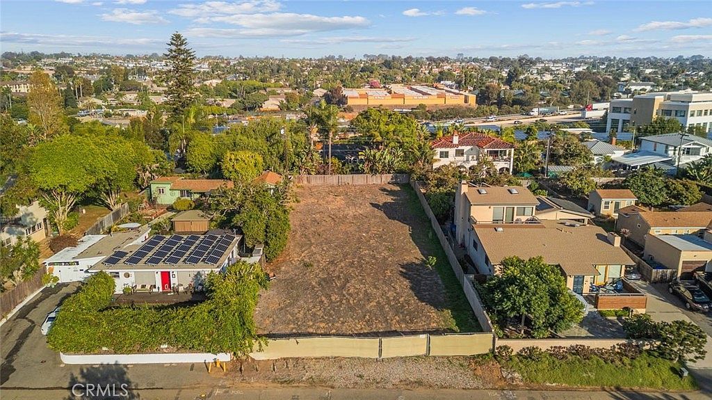 837 Stratford Dr Encinitas, CA 92024 - Thumbnail 3