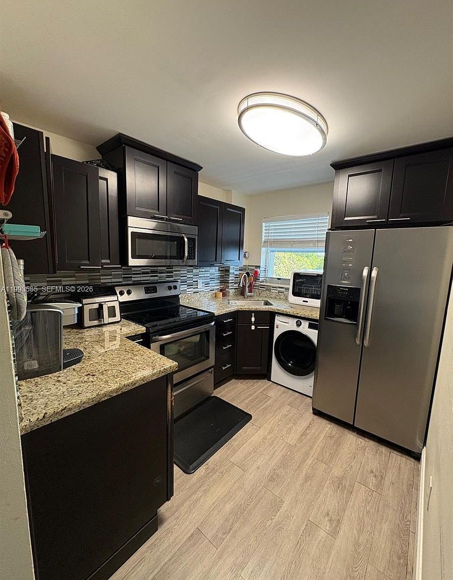 910 Michigan Ave APT 505 Miami Beach, FL 33139 - Thumbnail 3