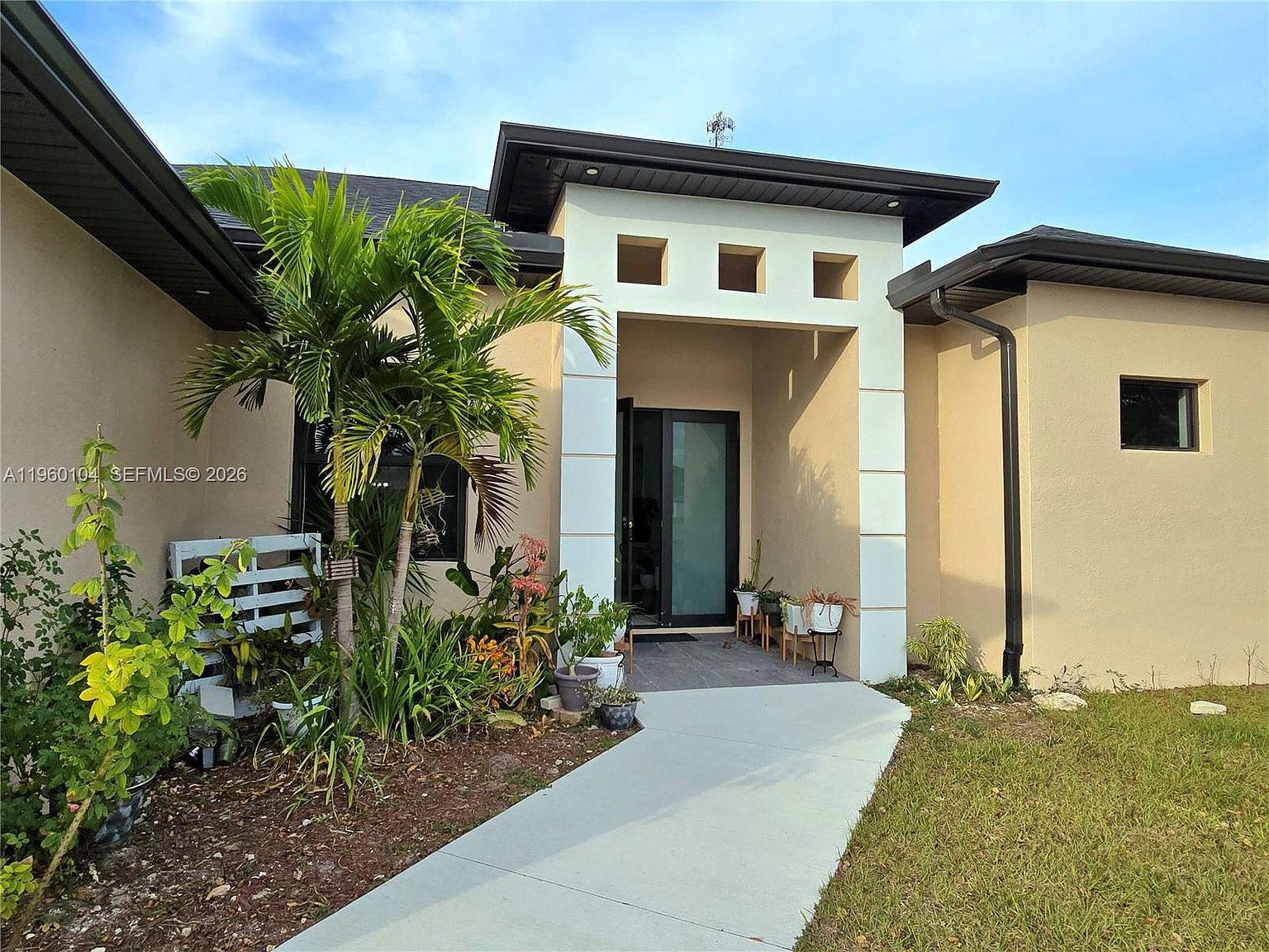 705 Harding Ln Lehigh Acres, FL 33936 - Thumbnail 3