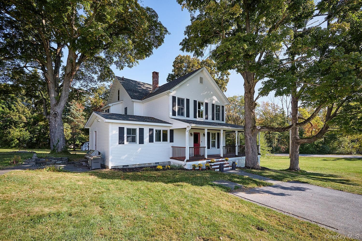 949 Freedom Rd Pleasant Valley, NY 12569 - Thumbnail 3