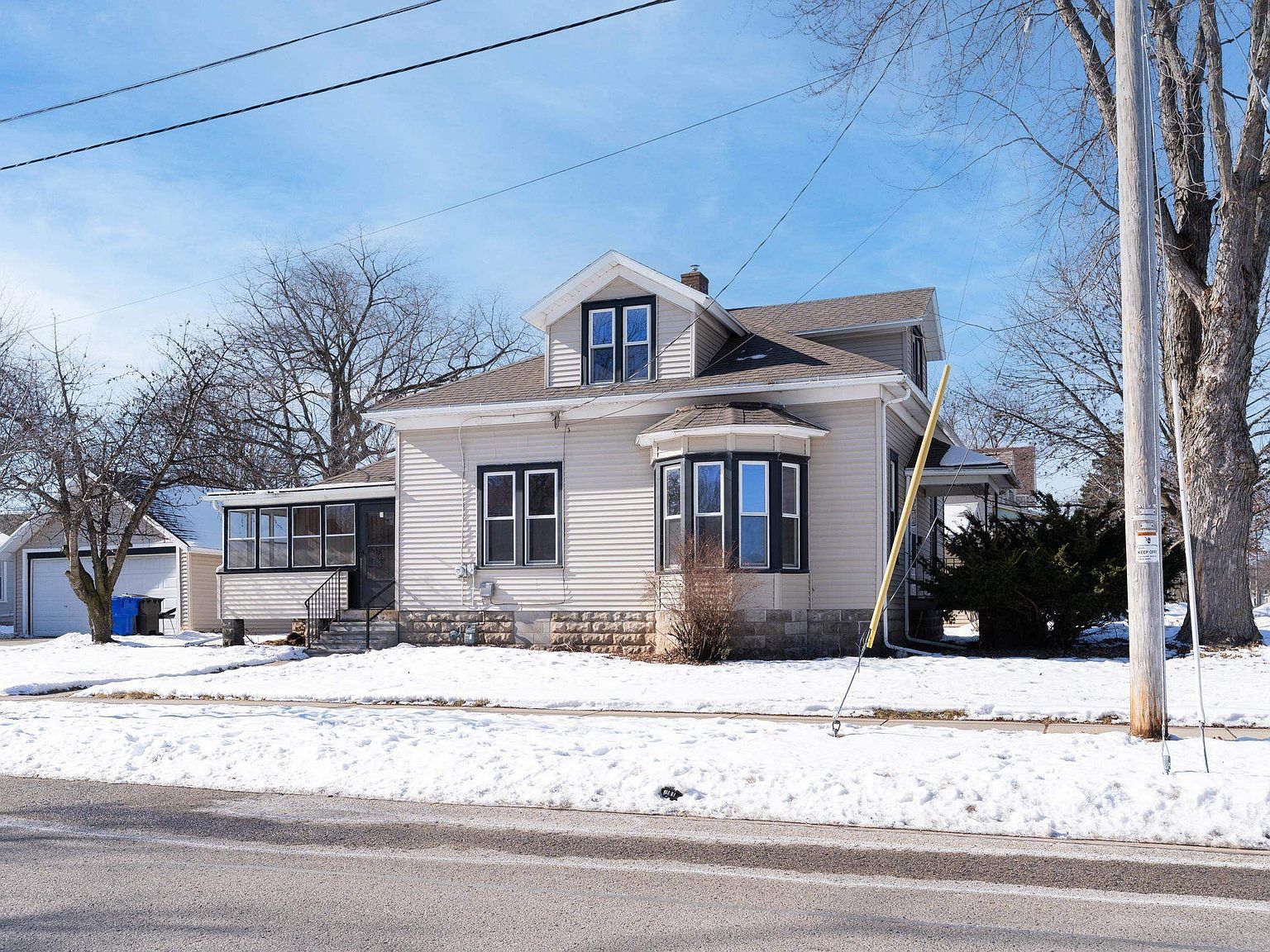 1003 W Spencer St Appleton, WI 54914 - Thumbnail 3