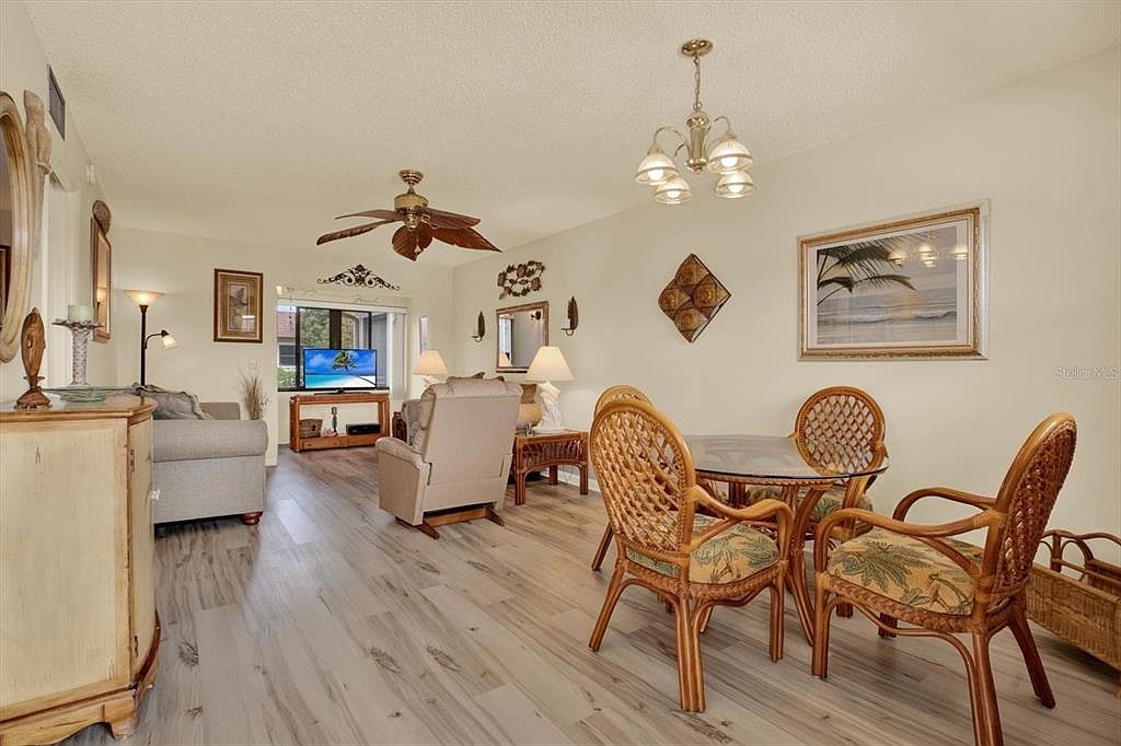 2750 E Bay Dr APT 12E Largo, FL 33771 - Thumbnail 3
