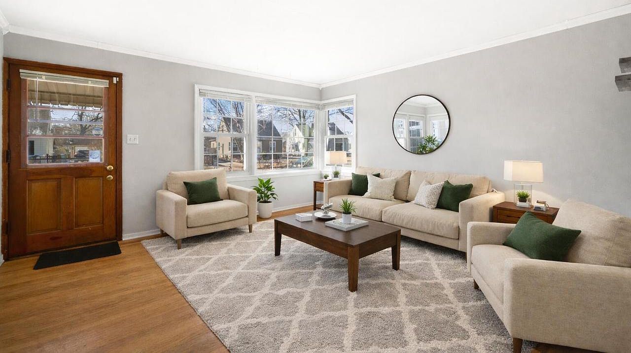 4602 W Sumac Pl Milwaukee, WI 53219 - Thumbnail 3