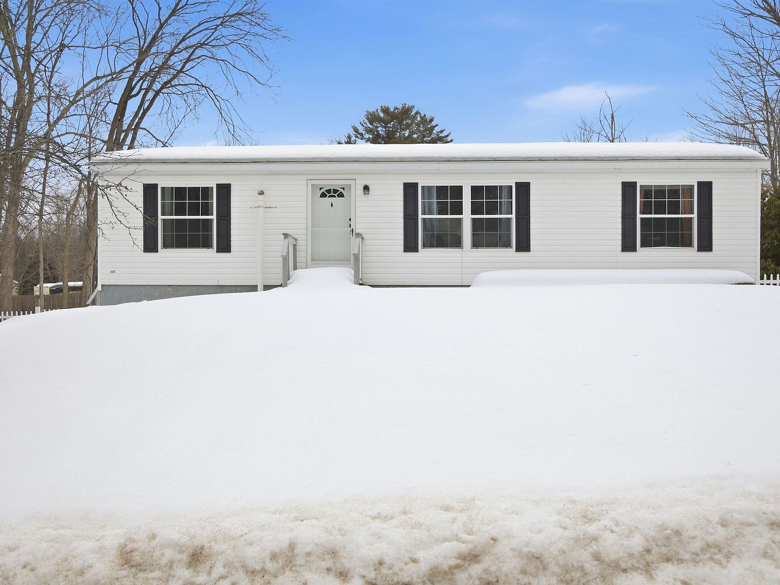 35 N River Rd Epping, NH 03042 - Thumbnail 3