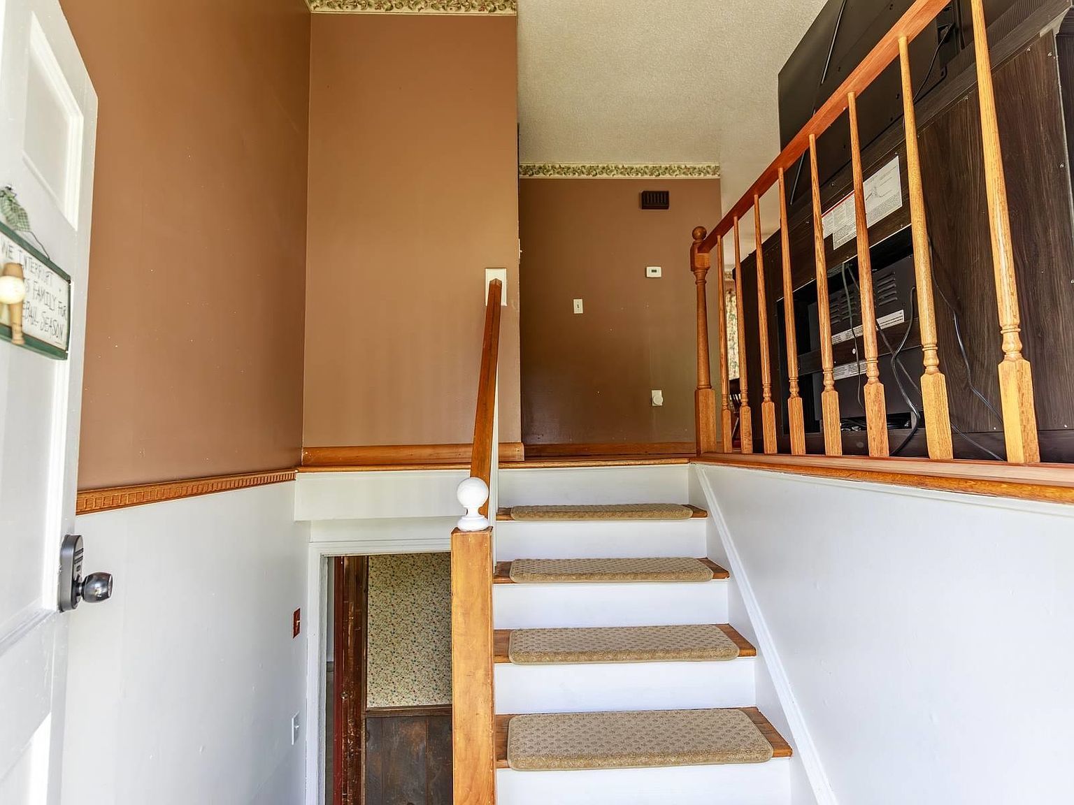 48 Carriage Hill Rd Brattleboro, VT 05301 - Thumbnail 3