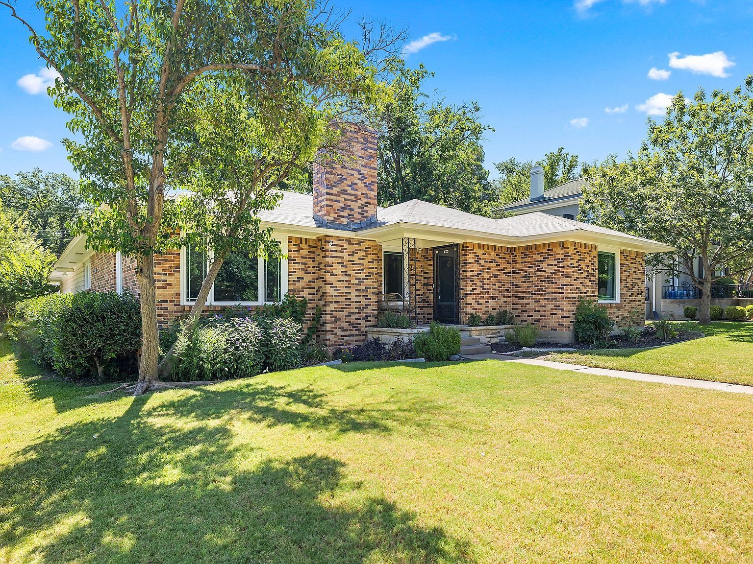 2801 5th Ave Fort Worth, TX 76110 - Thumbnail 3