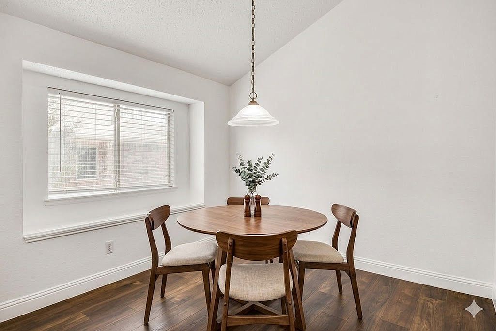 744 Oriole Dr Saginaw, TX 76131 - Thumbnail 3