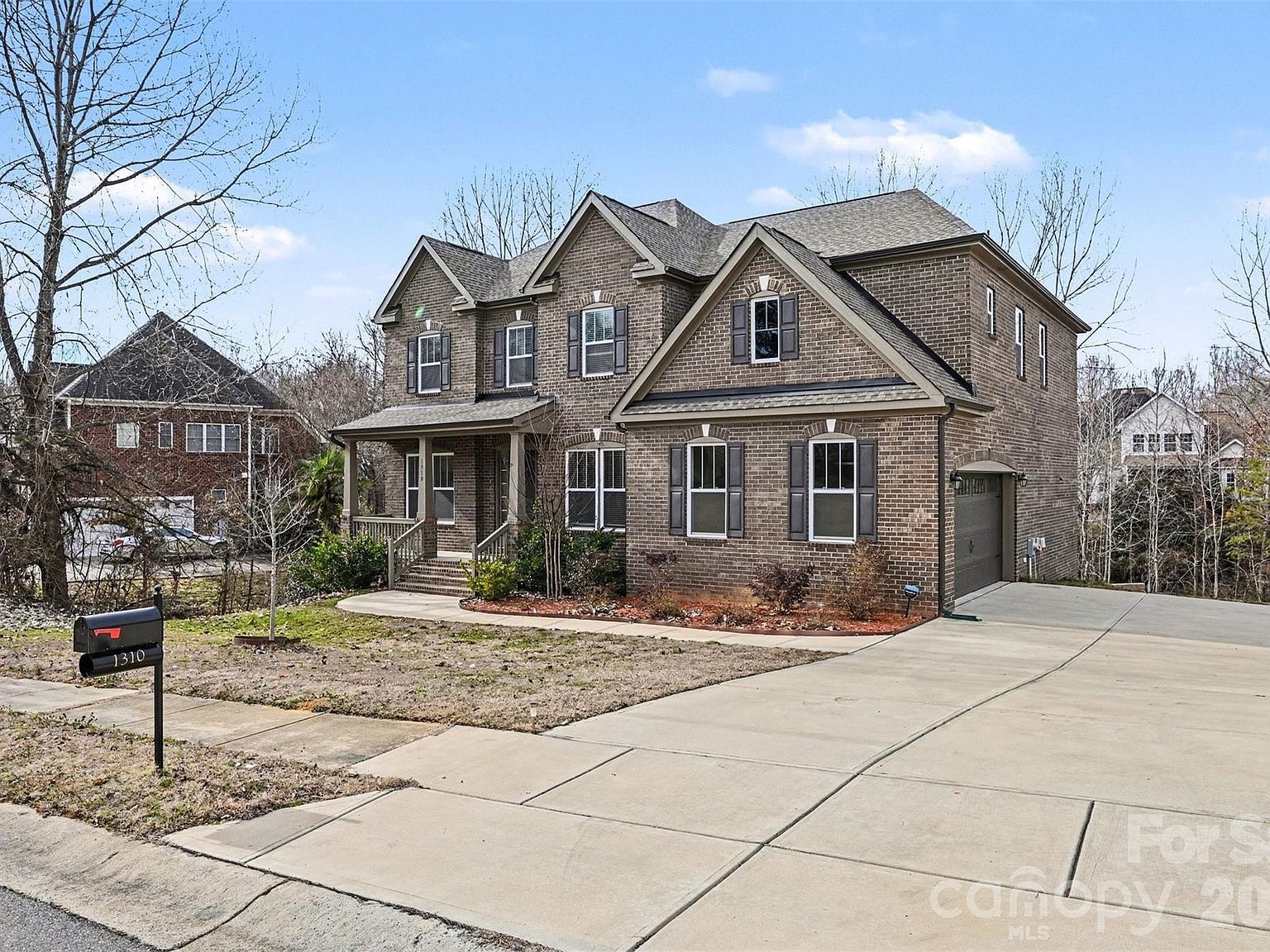 1310 Bershire Ln Charlotte, NC 28262 - Thumbnail 3