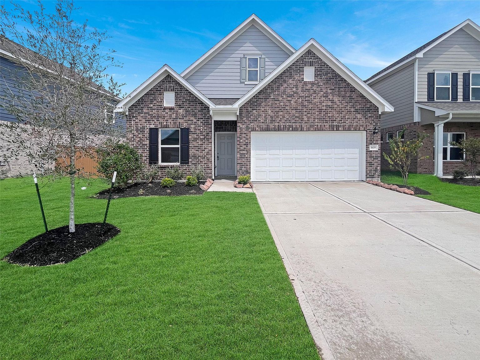 1621 River Scene Trl Dayton, TX 77535 - Thumbnail 3