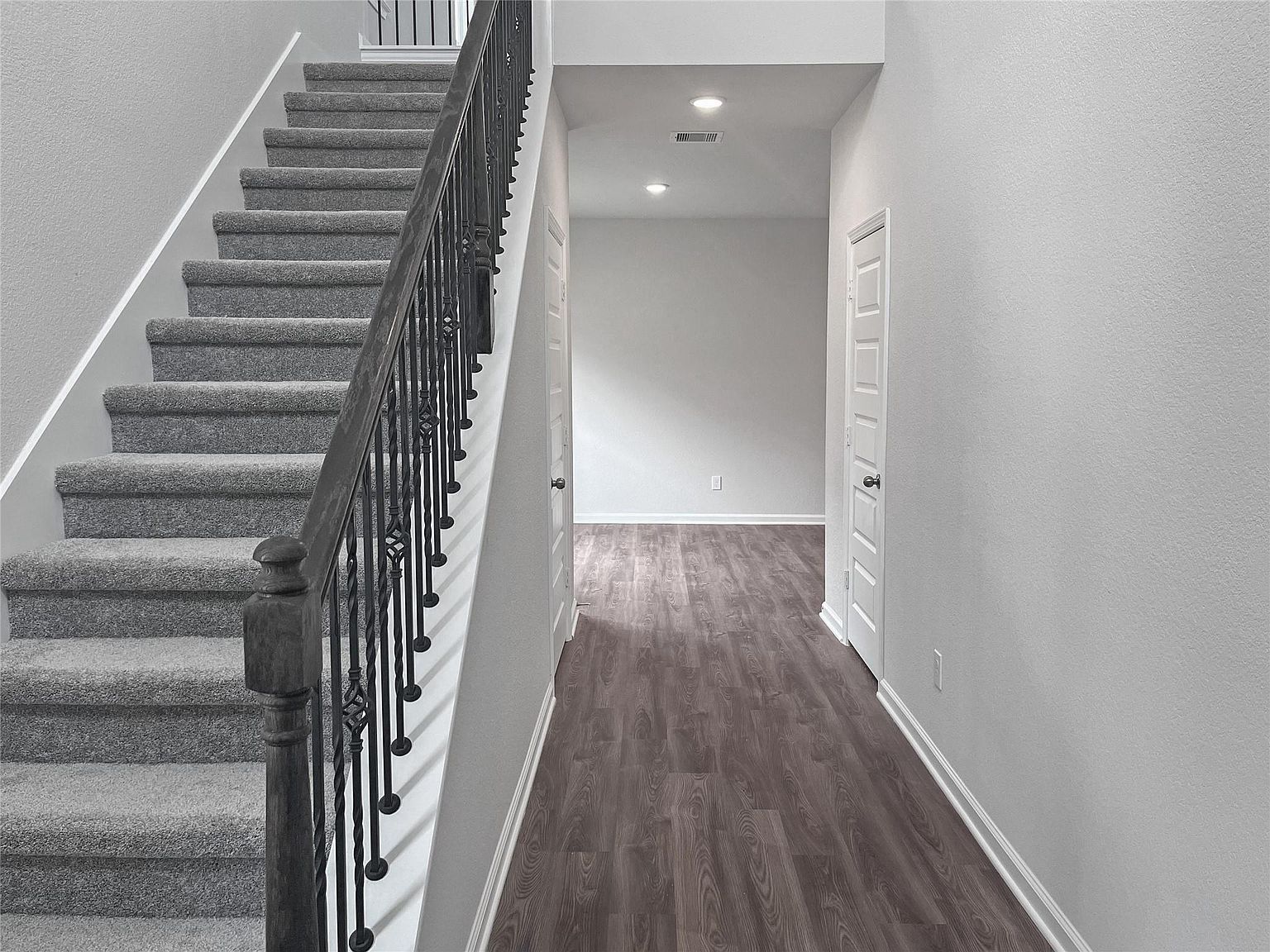 9761 Enclave Ridge Rd Willis, TX 77318 - Thumbnail 3