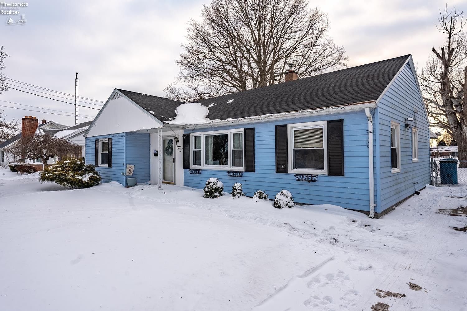 706 Taft St Pt Clinton, OH 43452 - Thumbnail 3