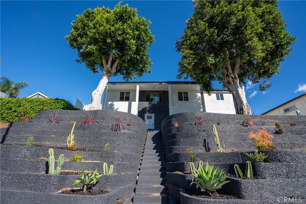 16235 Plummer St North Hills, CA 91343 - Thumbnail 3