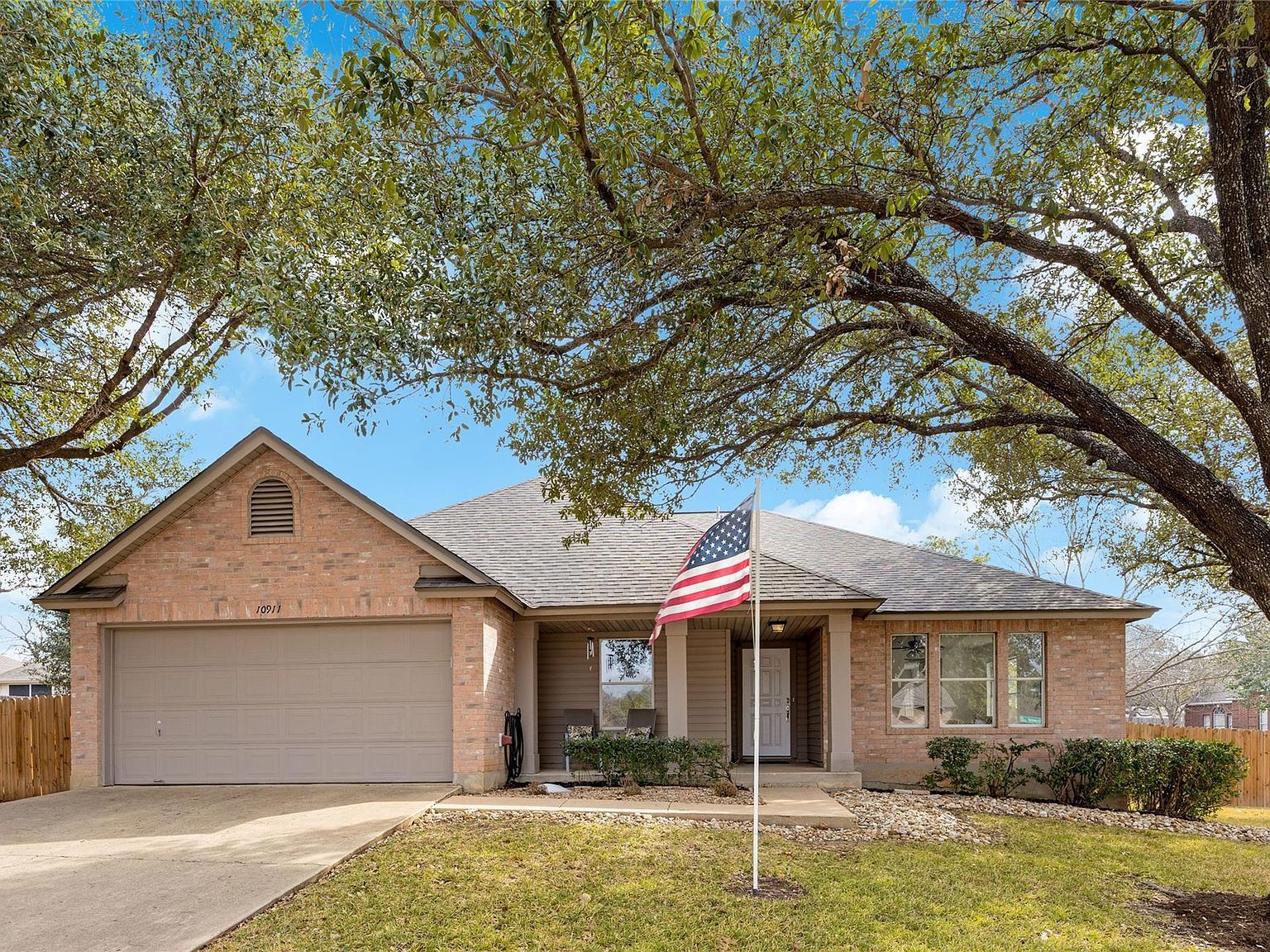 10911 Claywood Dr Austin, TX 78753 - Thumbnail 3