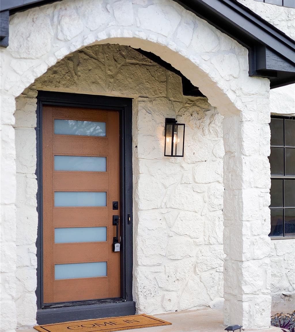 13265 Kerrville Folkway Austin, TX 78729 - Thumbnail 3