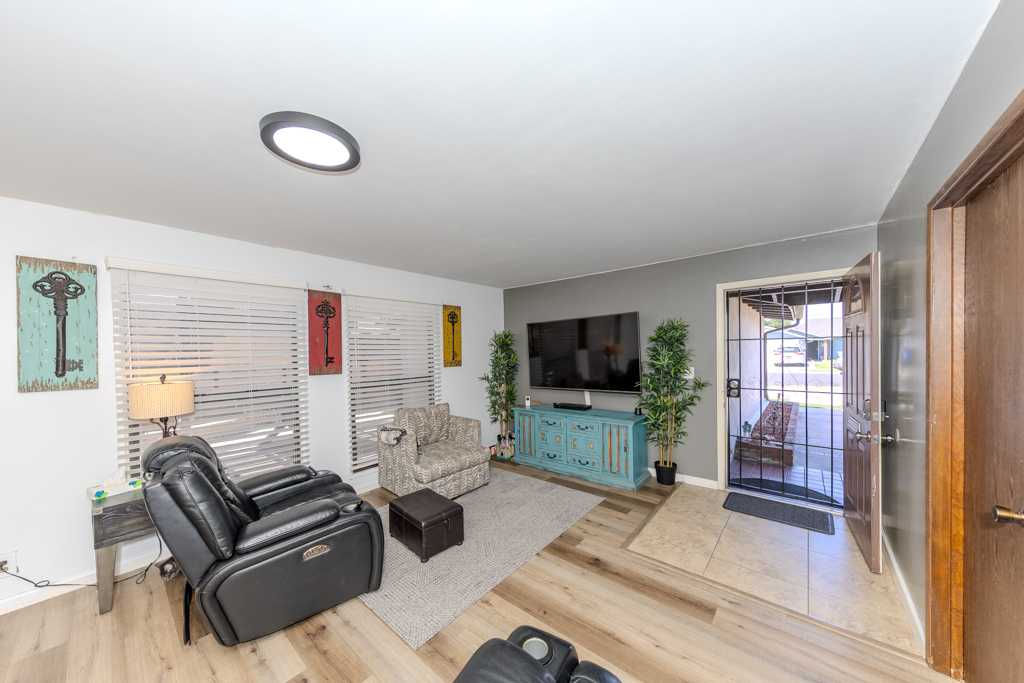 606 South Boxwood Street, Anaheim, CA, USA, 92802 - Thumbnail 3