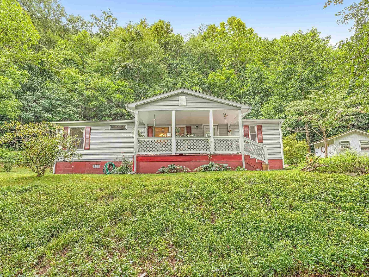 3141 Beech Grove Rd Roseland, VA 22967 - Thumbnail 3