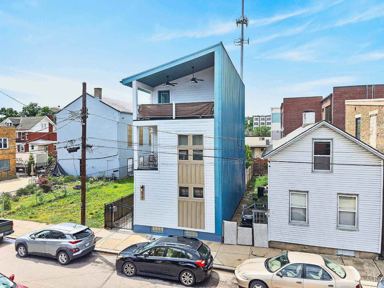 4017 Gulow St Cincinnati, OH 45223 - Thumbnail 3