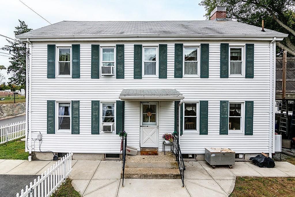 39 Church St Cranston, RI 02920 - Thumbnail 3