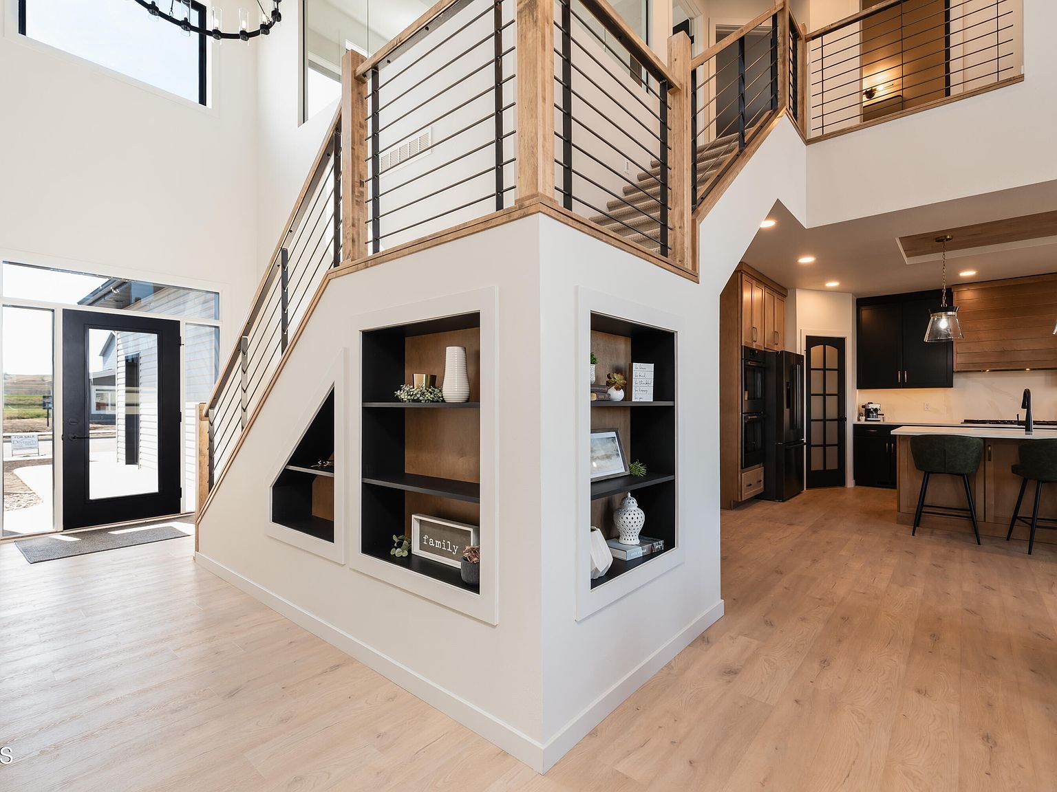 2415 Dutton Cir SE Mandan, ND 58554 - Thumbnail 3