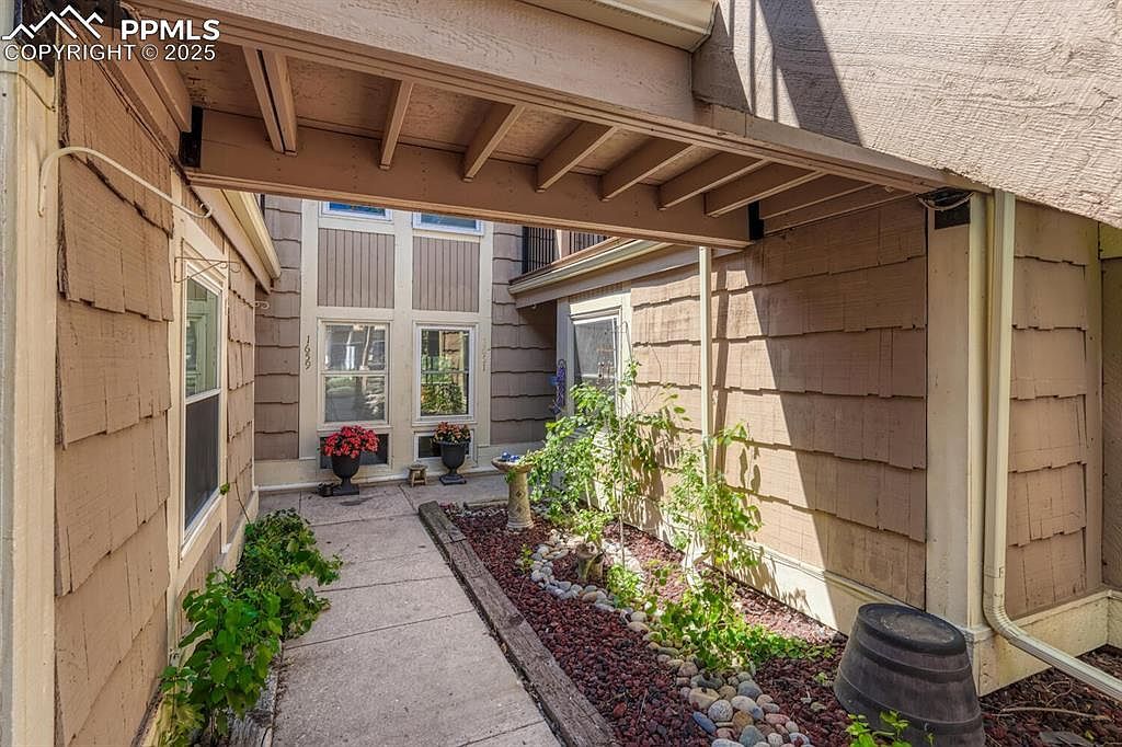 1661 Deer Creek Rd Monument, CO 80132 - Thumbnail 3