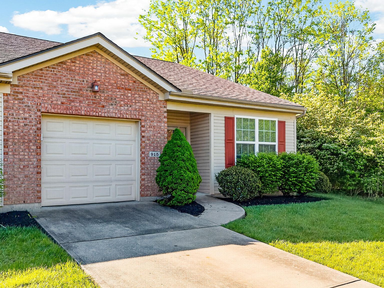 915 Shiredale Dr Florence, KY 41042 - Thumbnail 3