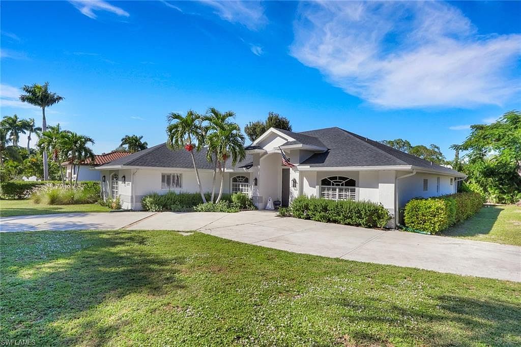 1377 Coconut Dr Fort Myers, FL 33901 - Thumbnail 3