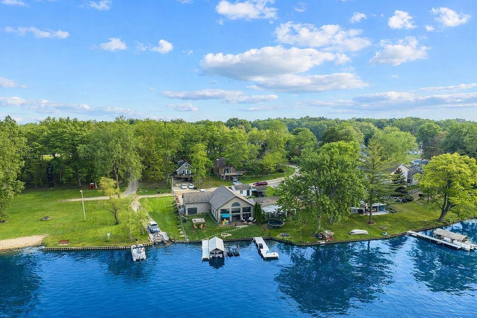 3391 Orchard Pinckney, MI 48169 - Thumbnail 3