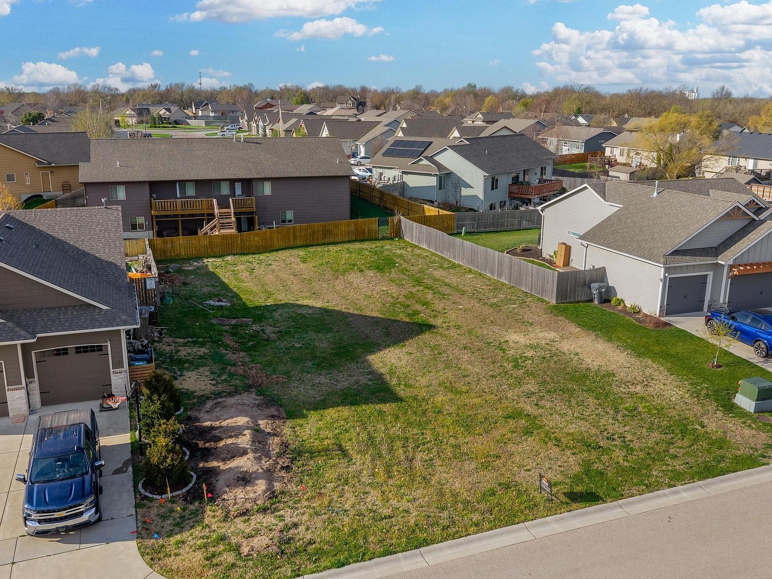 945 Cedar Brook Cir Mulvane, KS 67110 - Thumbnail 3