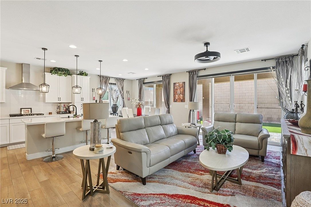 7045 Tilligerry St North Las Vegas, NV 89084 - Thumbnail 3