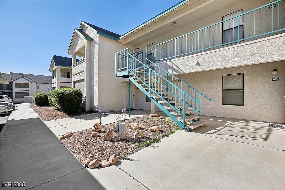 5221 Lindell Rd UNIT 202 Las Vegas, NV 89118 - Thumbnail 3