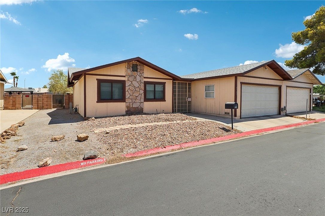 4742 Tierra Verde St Las Vegas, NV 89122 - Thumbnail 3