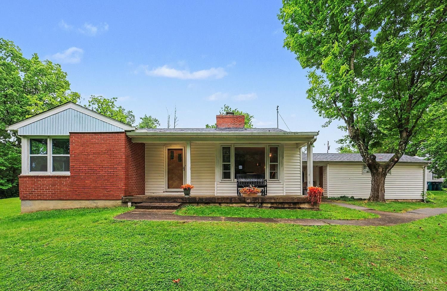 538 Roebling Rd Cincinnati, OH 45238 - Thumbnail 3