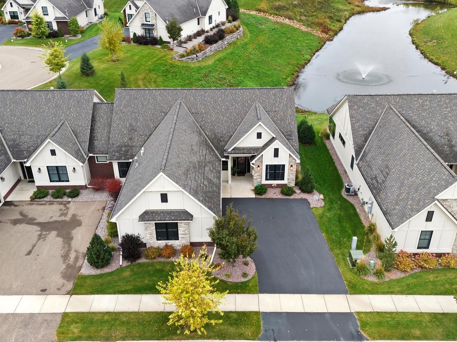 2310 Simply Living Ln Hudson, WI 54016 - Thumbnail 3