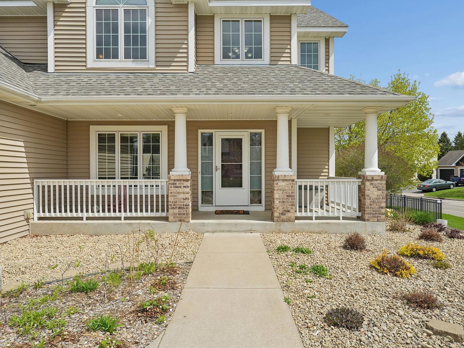 9595 Dunes Ave Cottage Grove, MN 55016 - Thumbnail 3
