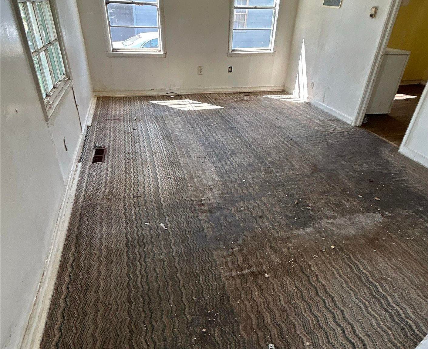 914 21st St SW Birmingham, AL 35211 - Thumbnail 3