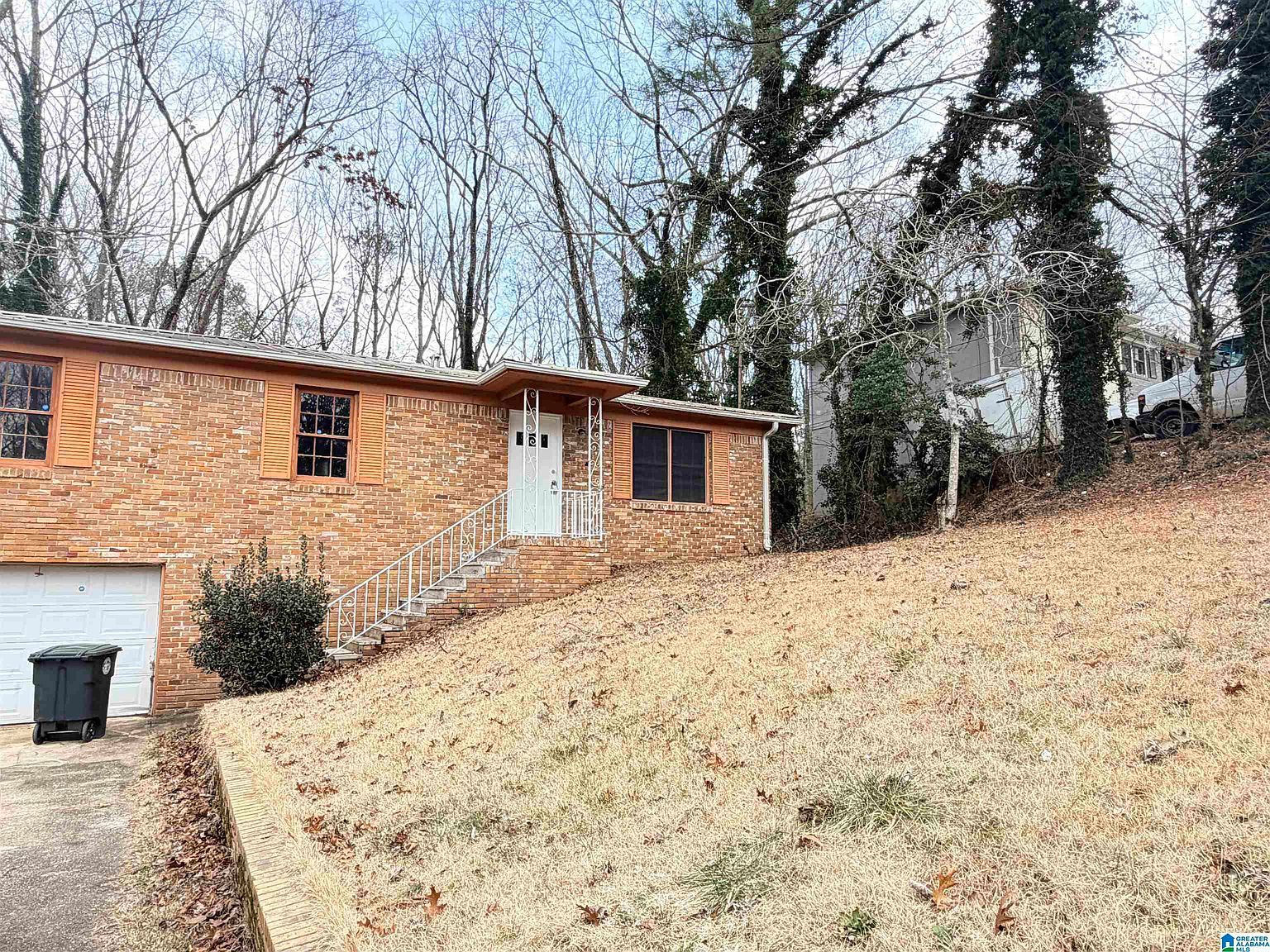 1437 Highland Dr Birmingham, AL 35235 - Thumbnail 3