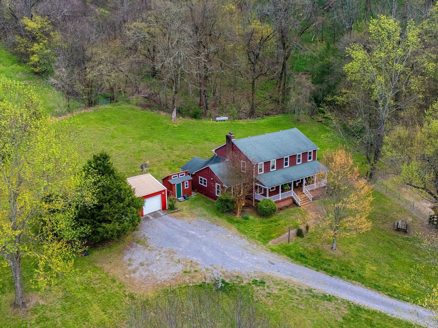 199 Gilmore Ln Bell Buckle, TN 37020 - Thumbnail 3