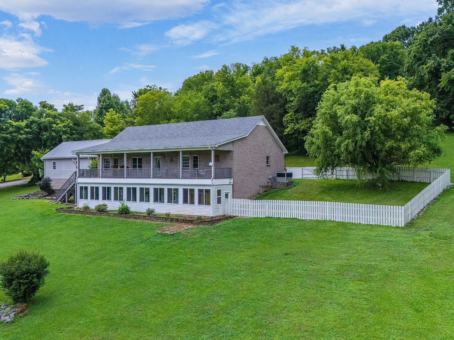 769 Happy Valley Rd Bell Buckle, TN 37020 - Thumbnail 3
