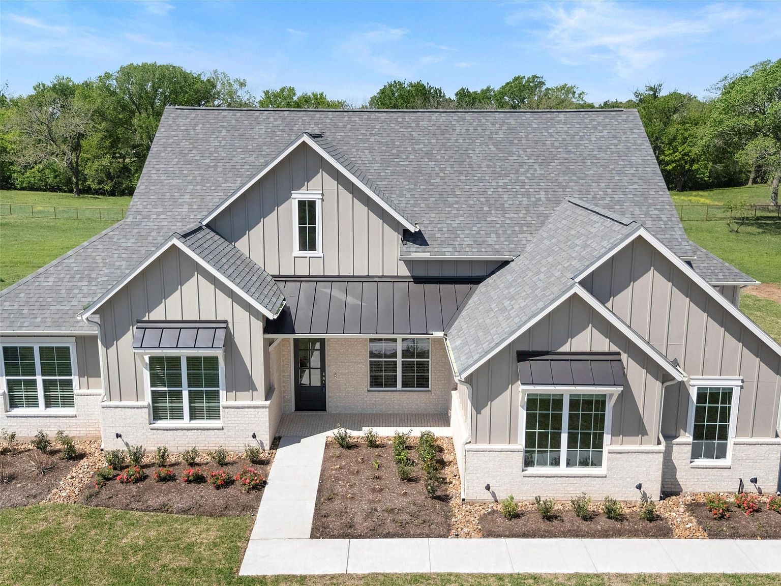 226 Hydrangea Dr Smithville, TX 78957 - Thumbnail 3