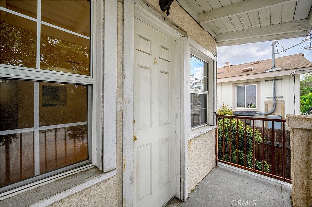 10018 Tujunga Canyon Blvd Tujunga, CA 91042 - Thumbnail 3