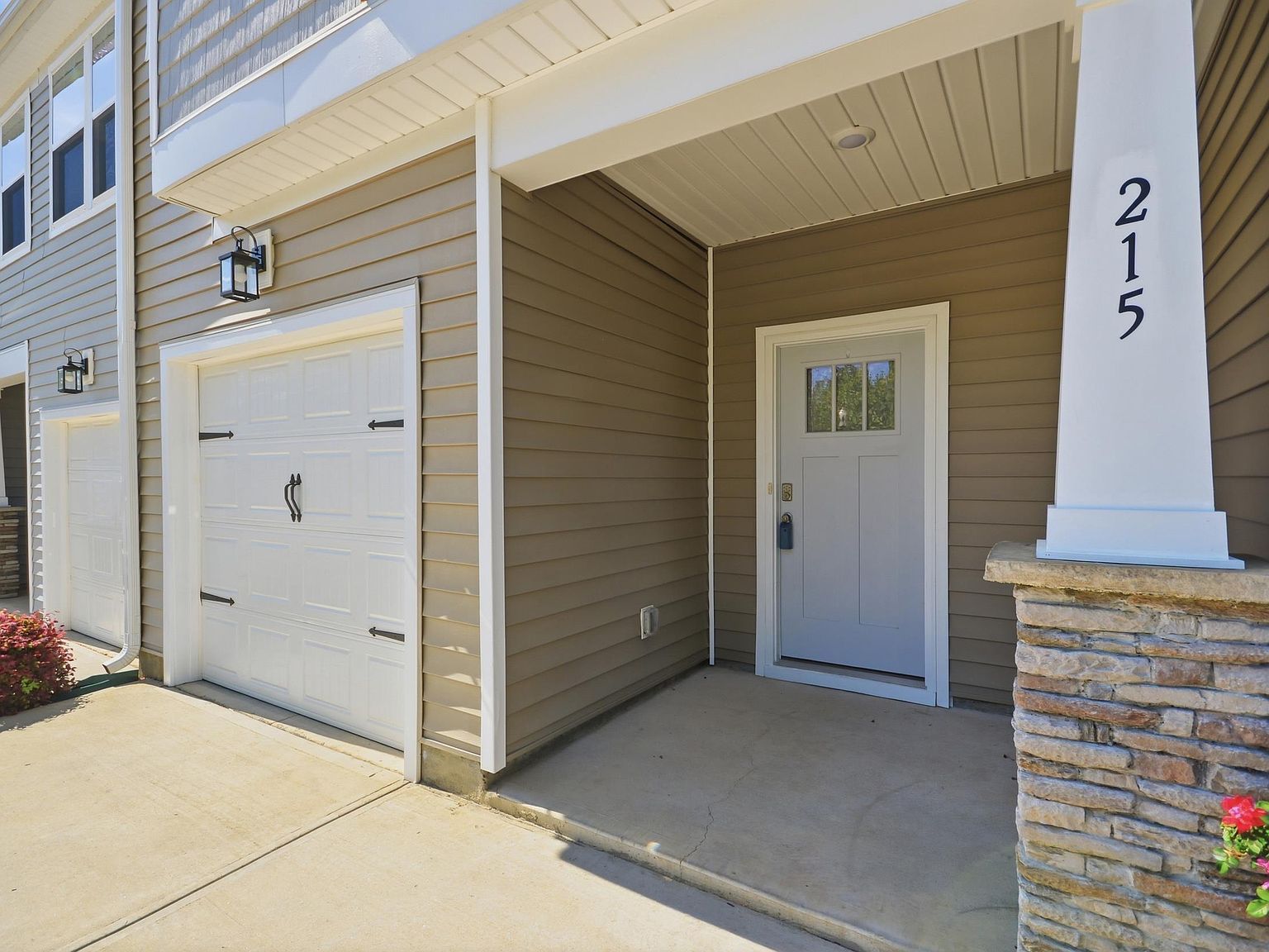 215 Keel Ln Simpsonville, SC 29681 - Thumbnail 3