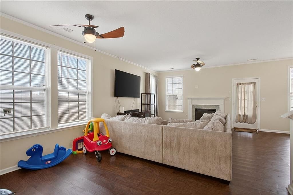 4304 Center Mast Crst Chesapeake, VA 23321 - Thumbnail 3