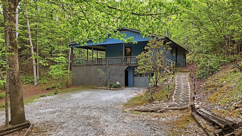 520 Wheat Field Rd Franklin, NC 28734 - Thumbnail 3