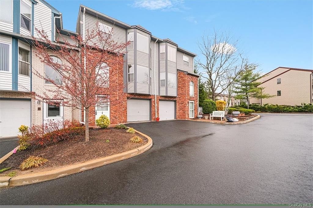 4 Nottingham Ct Nanuet, NY 10954 - Thumbnail 3