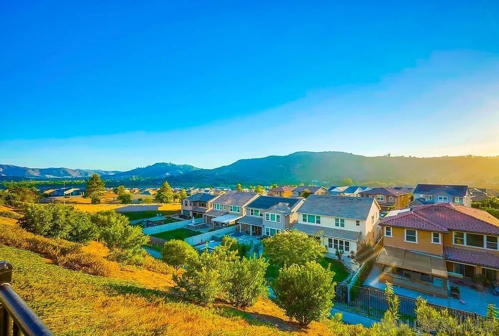 35828 Blue Breton Dr Fallbrook, CA 92028 - Thumbnail 3